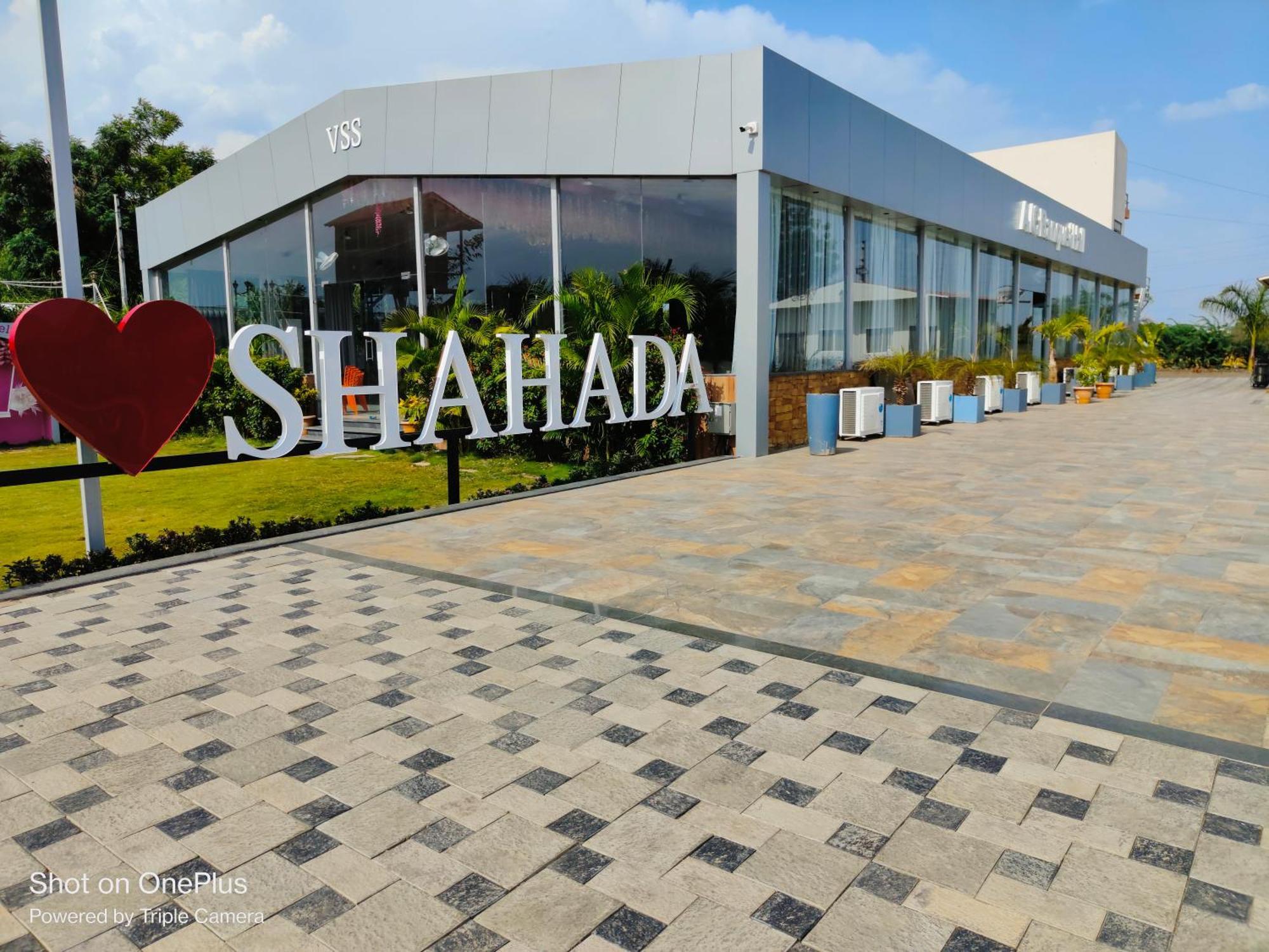Vss Lawns & Resorts Llp Shahada Экстерьер фото